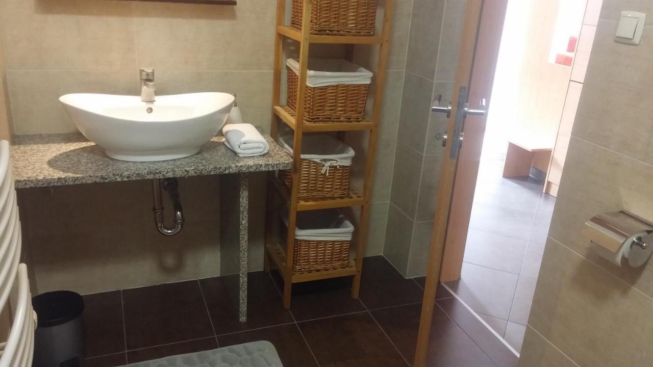 Central Apartman 쇼프론 외부 사진