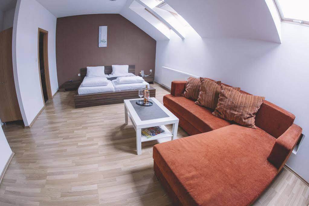 Central Apartman 쇼프론 외부 사진